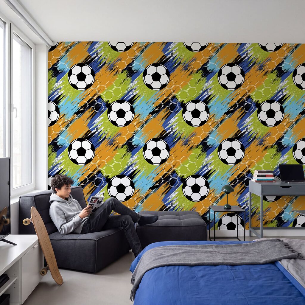 Fußbälle zwischen Pinselstrichen in einem Interieur