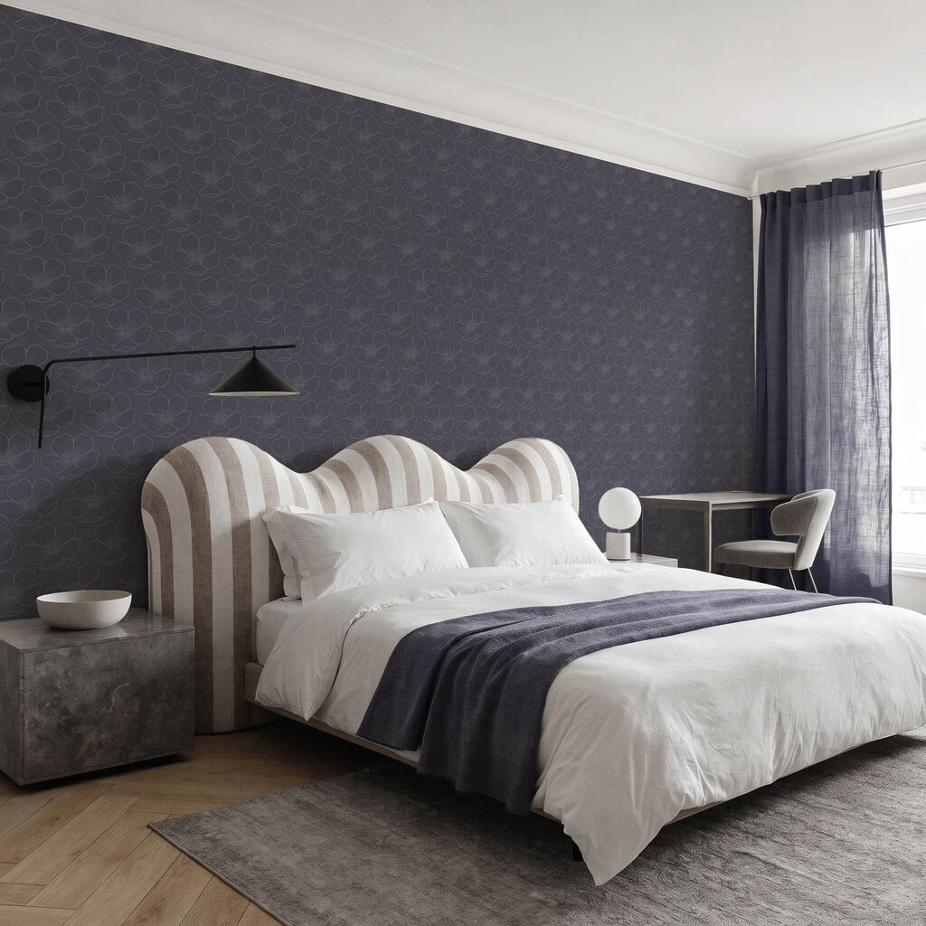 Blütenkonturen im Raster in einem Interieur