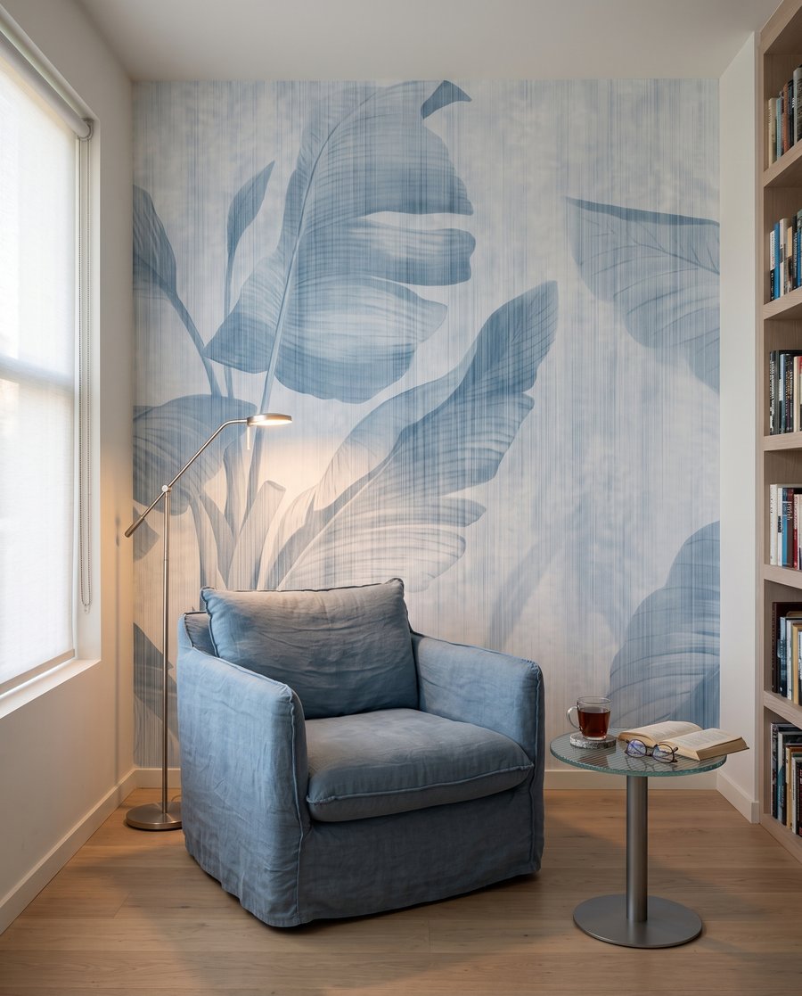 Blattschatten auf verwittertem Weiß — Interieur 3