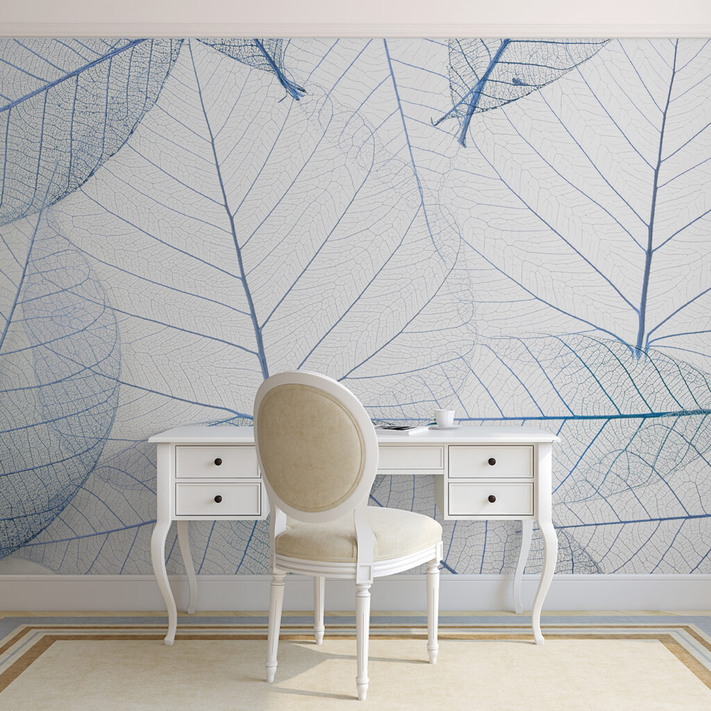 Hauchzarte Blattskelette in einem Interieur