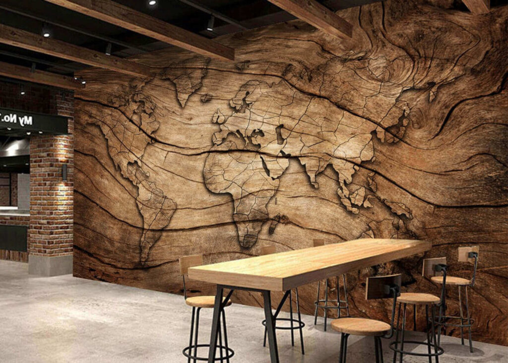 Weltkarte auf Holzmaserung in einem Interieur