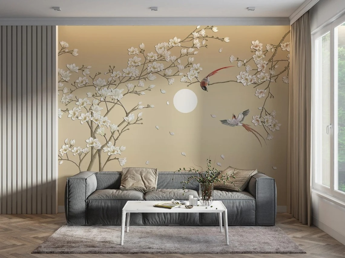 Vögel über Frühlingsblüten in einem Interieur