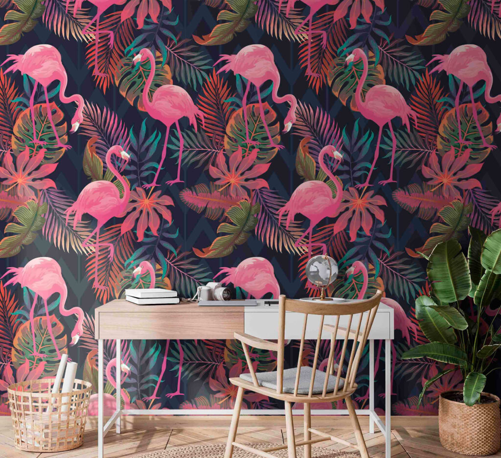 Rosa Flamingos auf Nachtblau in einem Interieur