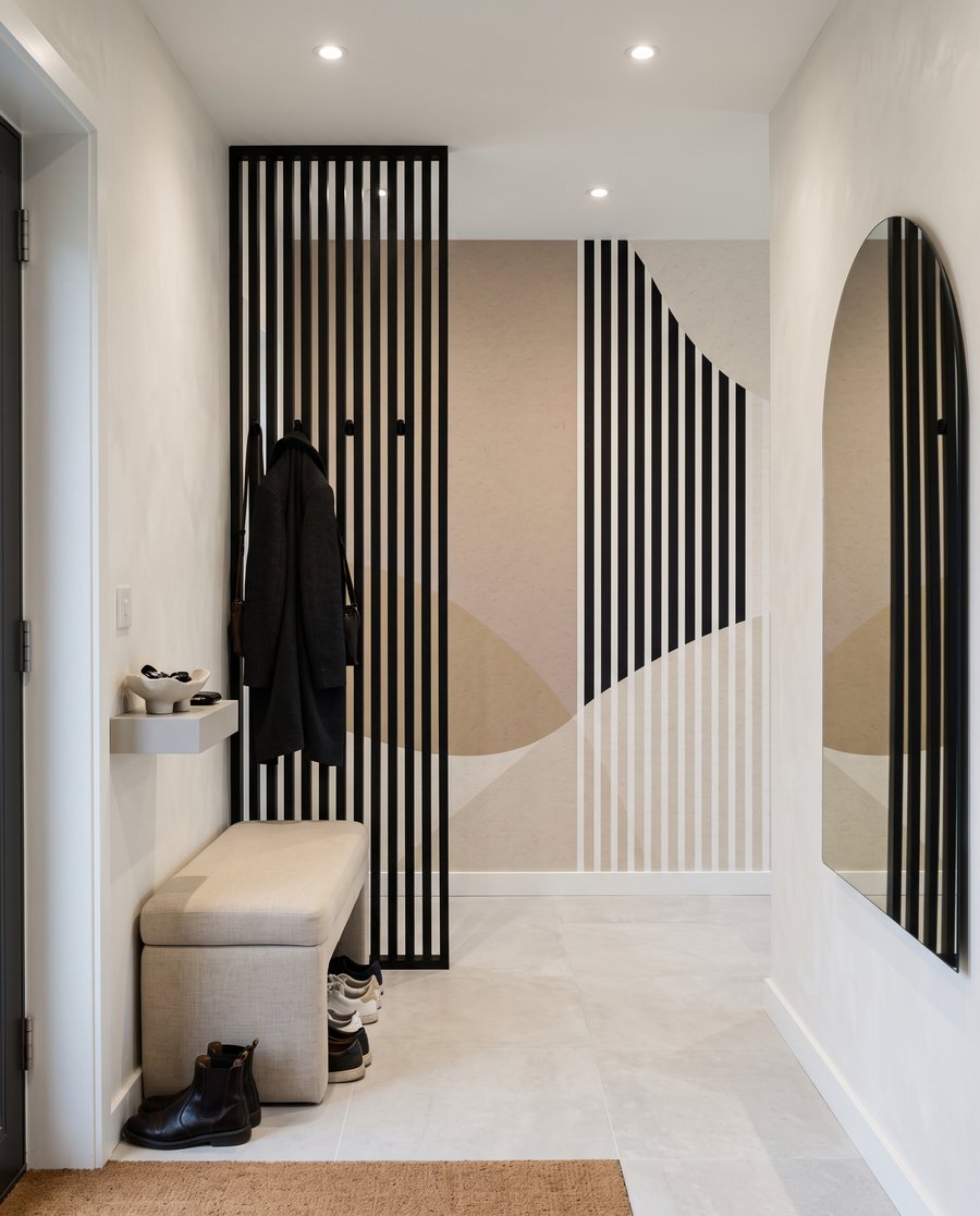 Streifen zwischen runden Formen — Interieur 4