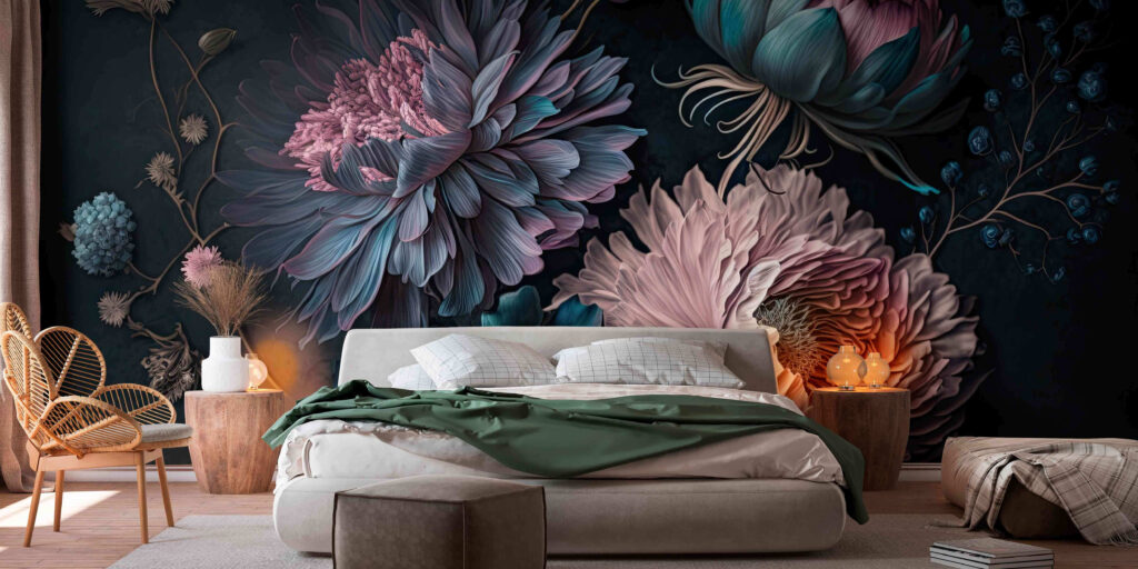Rosa Blüten auf Dunkelblau in einem Interieur