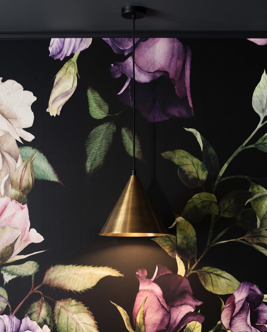 Rosen auf nachtschwarzem Grund — Interieur 5