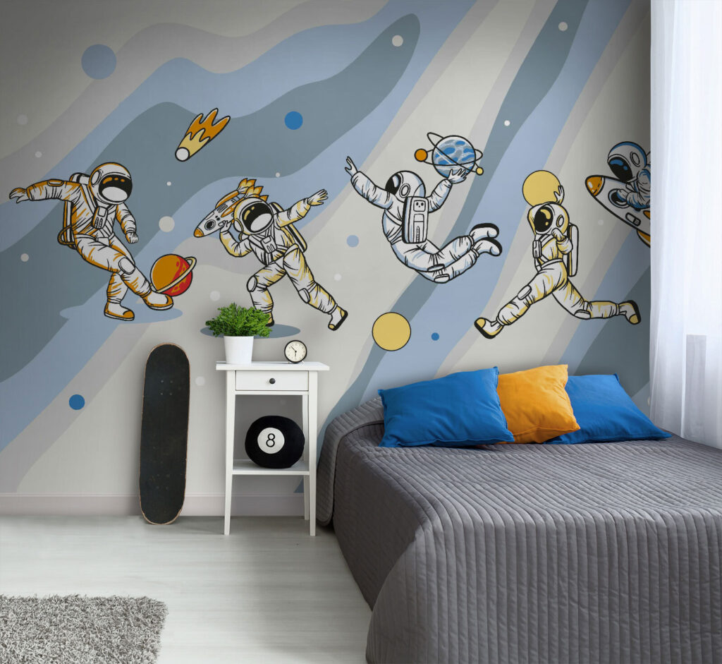 Spielende Astronauten in einem Interieur