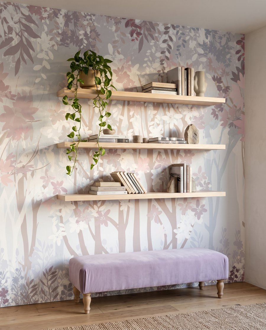 Blassrosa Stämme und Waldblumen — Interieur 3