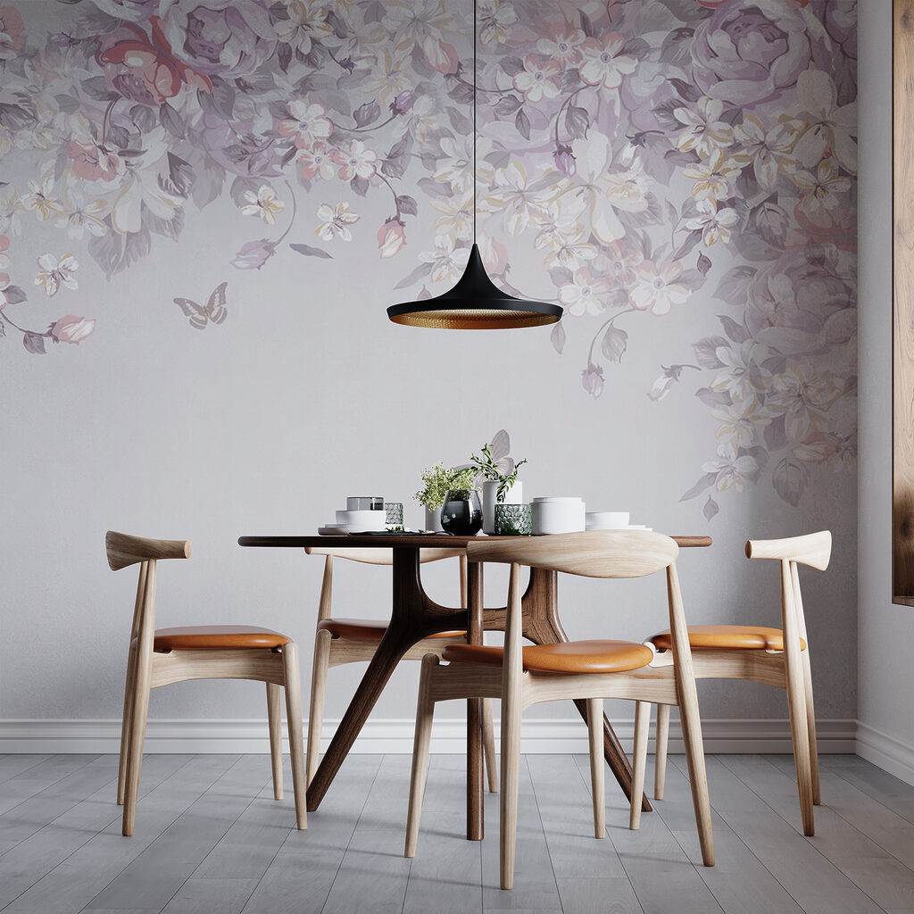 Schmetterlinge unter dem Blütenbogen in einem Interieur