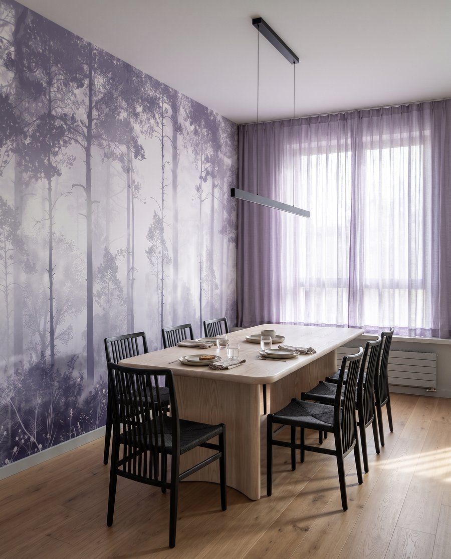 Waldlicht zwischen geraden Stämmen — Interieur 6