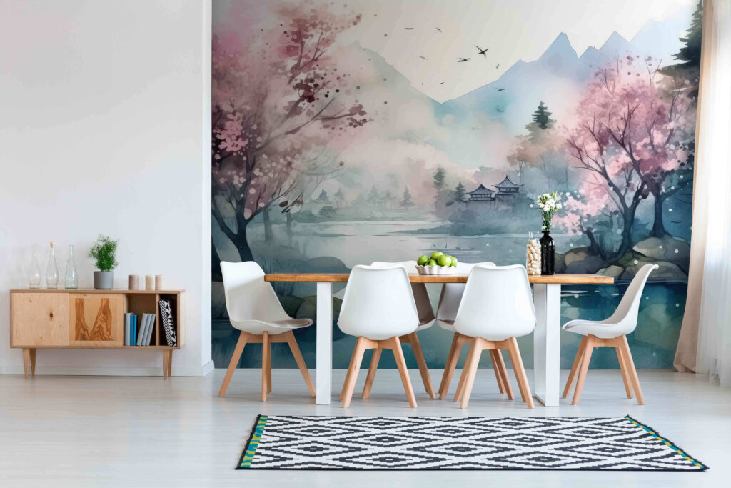 Blüten im Bergwasser in einem Interieur