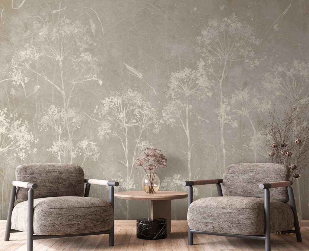 Wildblumen auf verwittertem Grund in einem Interieur