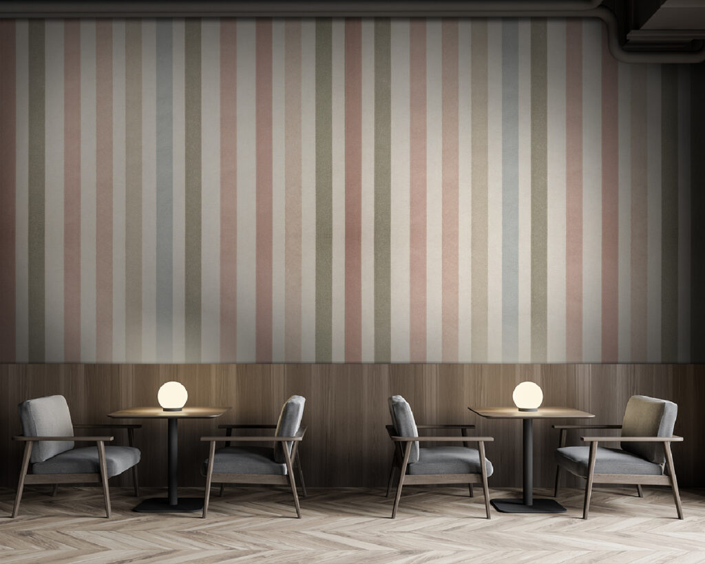 Feine Streifen in Pfirsichgrau in einem Interieur