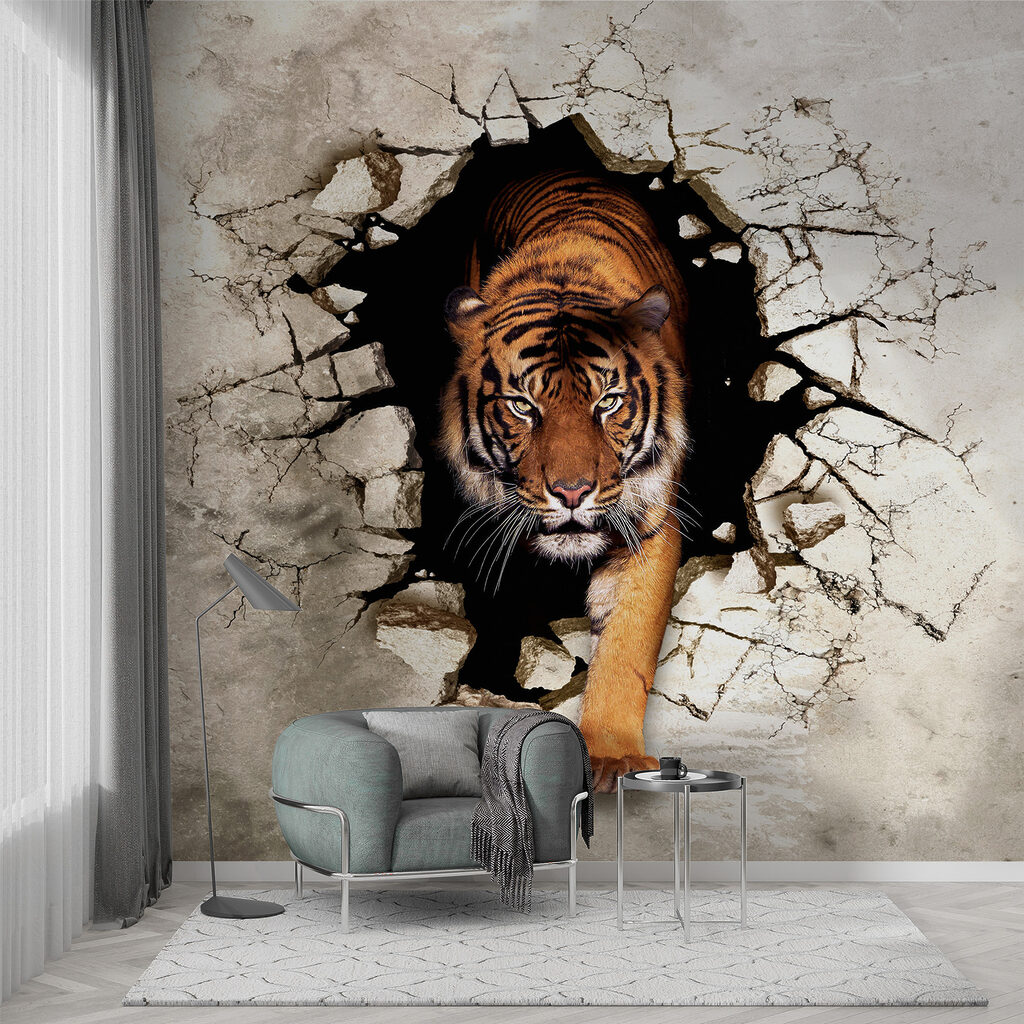 Tiger durch die Wand in einem Interieur