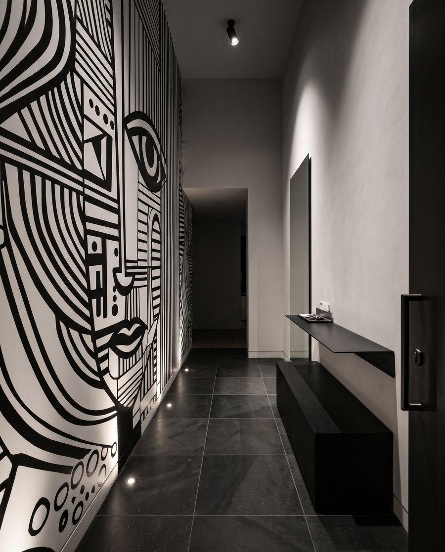 Gesicht in schwarzen Rhythmen — Interieur 4