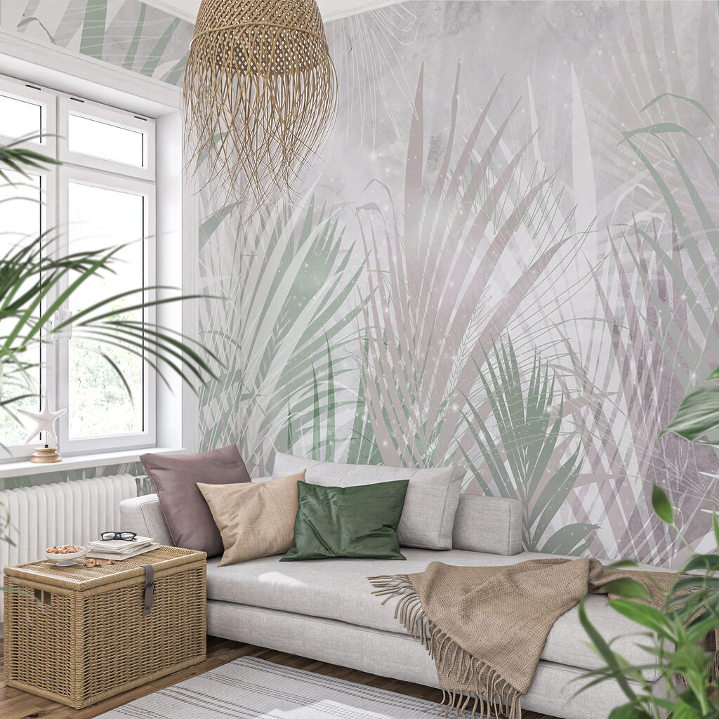 Palmblätter im Dunst in einem Interieur