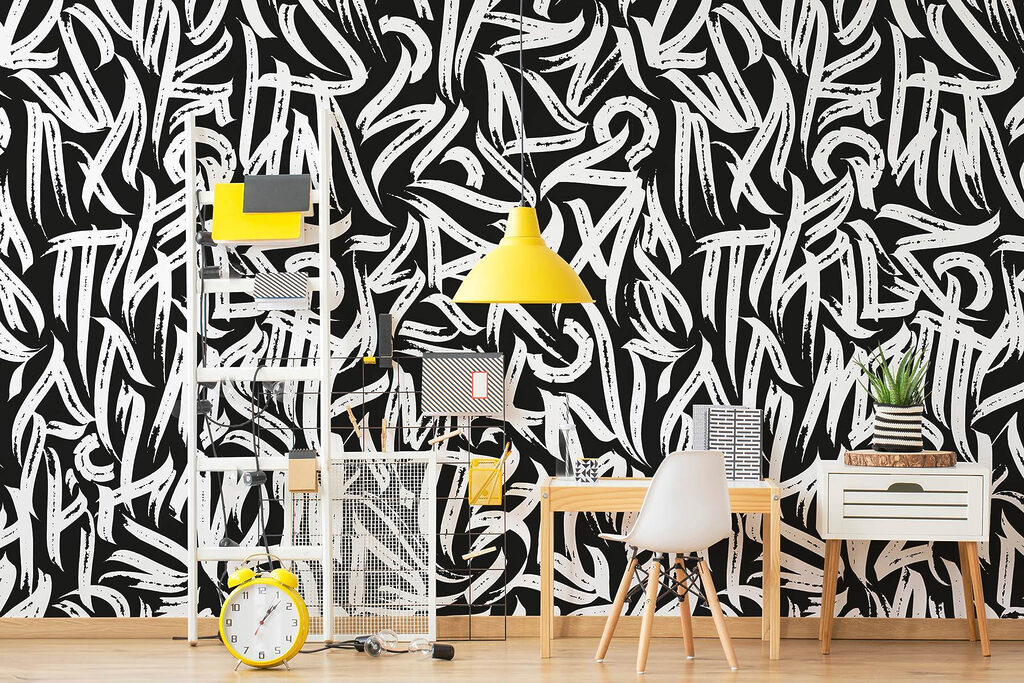 Zeichen in wilden Pinselschwüngen — Interieur 2