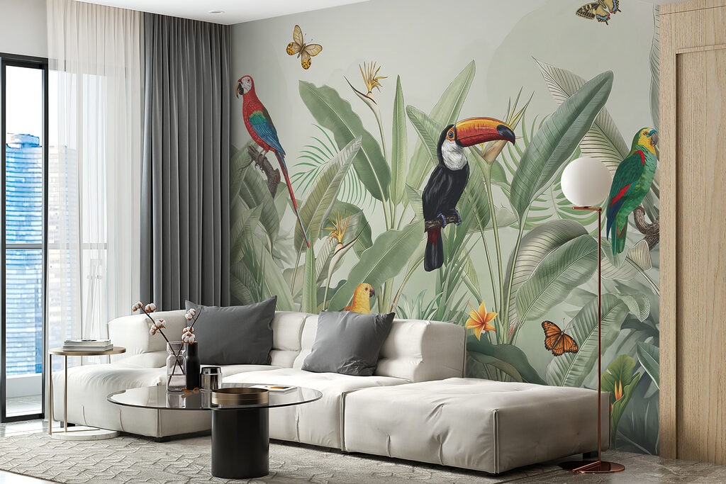 Tukan zwischen grünen Blättern in einem Interieur