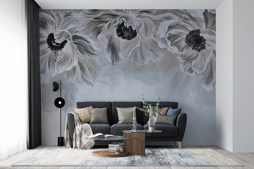 Blüten mit dunklem Herzen in einem Interieur