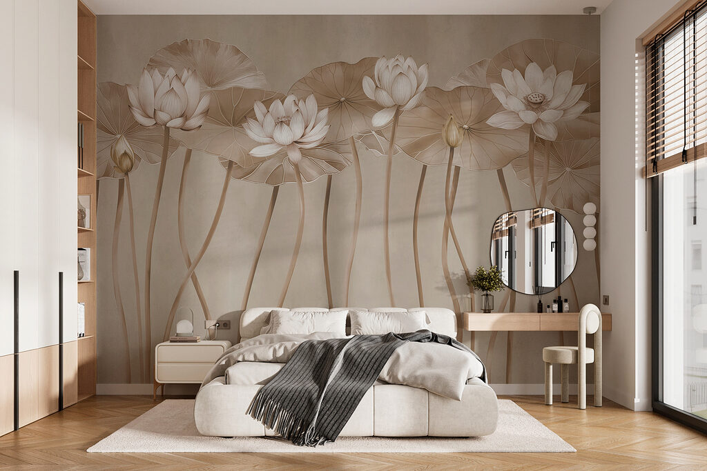 Lotusblüten an gebogenen Stielen in einem Interieur