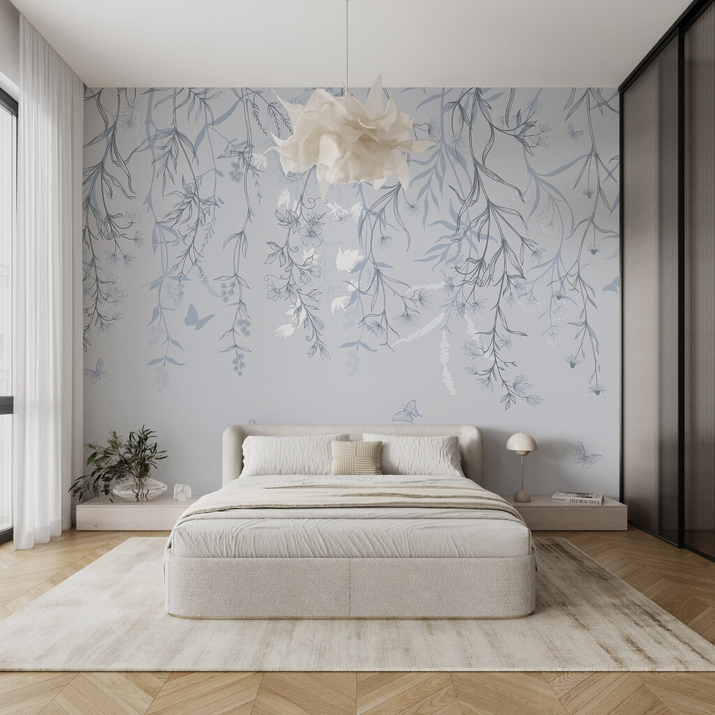 Zarter Blütenregen in einem Interieur