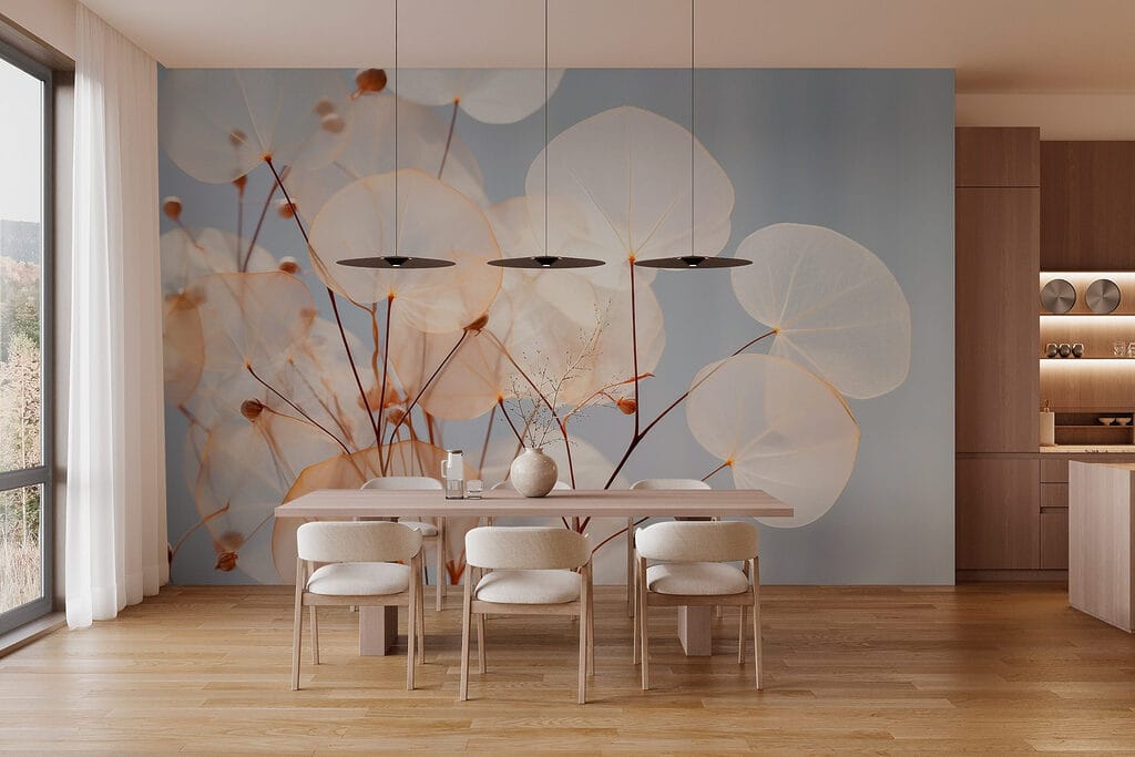 Blätter im warmen Licht in einem Interieur
