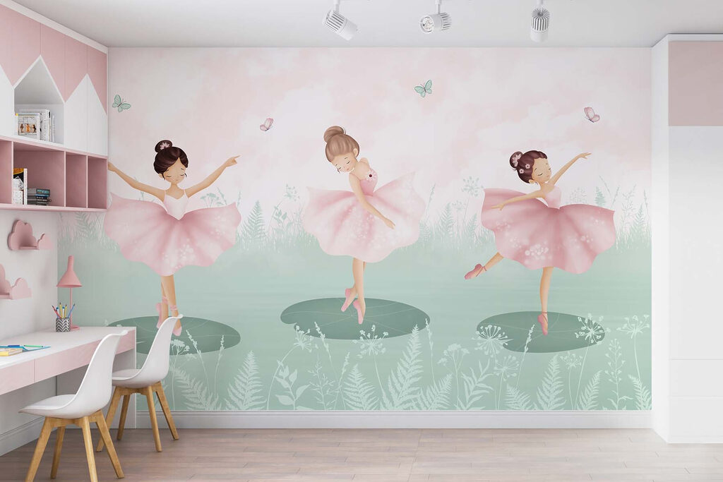Drei kleine Tänzerinnen in einem Interieur