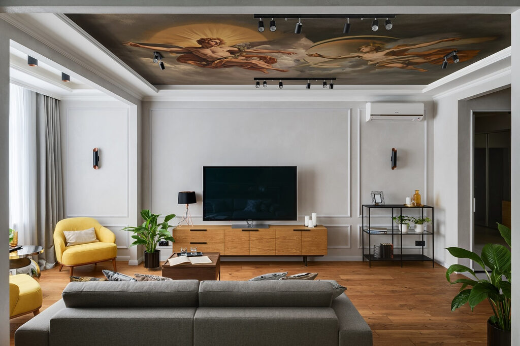 Flügel im Wolkenfresko — Interieur 5