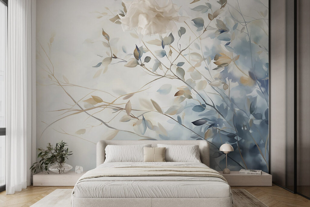 Blattzweige im blauen Dunst in einem Interieur