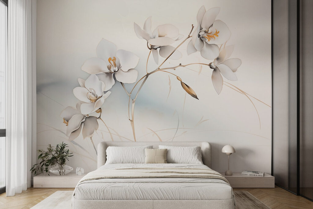 Weiße Blüten, goldene Zweige in einem Interieur